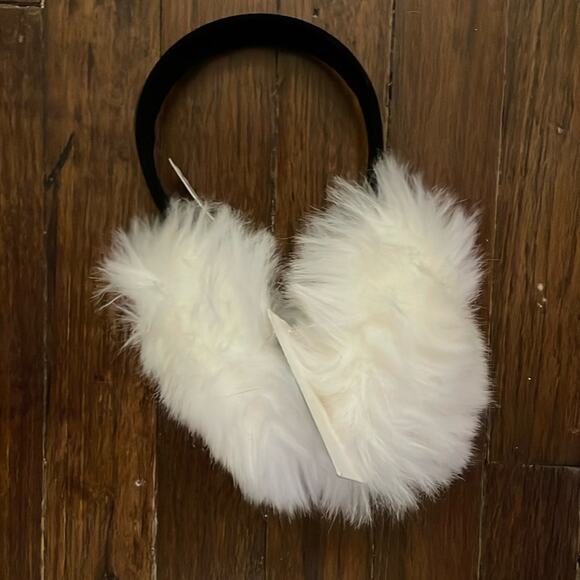 Kyi Kyi White Faux Fur Winter Ear Muffs New - Picture 2 of 3